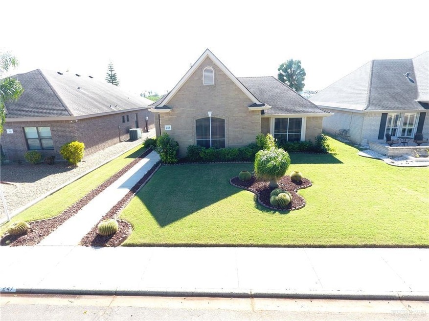 247 Karen Dr, Alamo, TX 78516 - photo 1