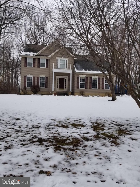 693 Zodiac Ln, Bunker Hill, WV 25413 - photo 1