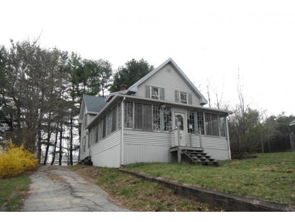 56 Sanborn St, Franklin, NH 03235 - photo 1