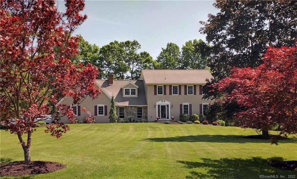 18 W Ridge Rd, New Fairfield, CT 06812 - photo 1