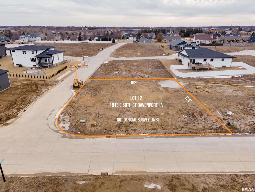 1813 E 59th Ct, Davenport, IA 52807 - photo 1