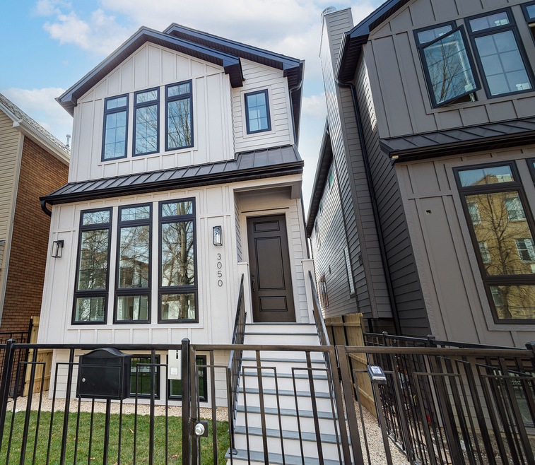 3050 N Spaulding Ave, Chicago, IL 60618 - photo 1