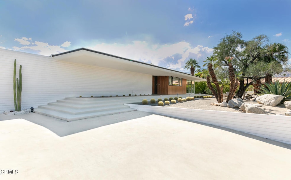 For Sale $1,958,000 • Co-Listing Agent