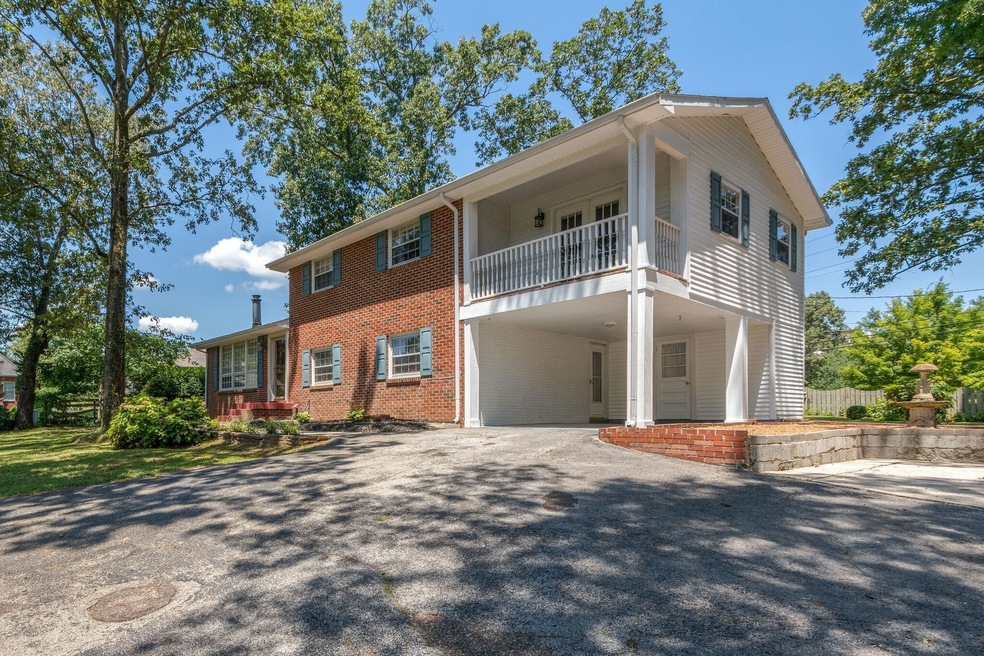 104 Sheridan Cir, McMinnville, TN 37110 - photo 1