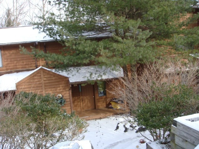 127 Meadow View Ct, Bushkill, PA 18324 - photo 1
