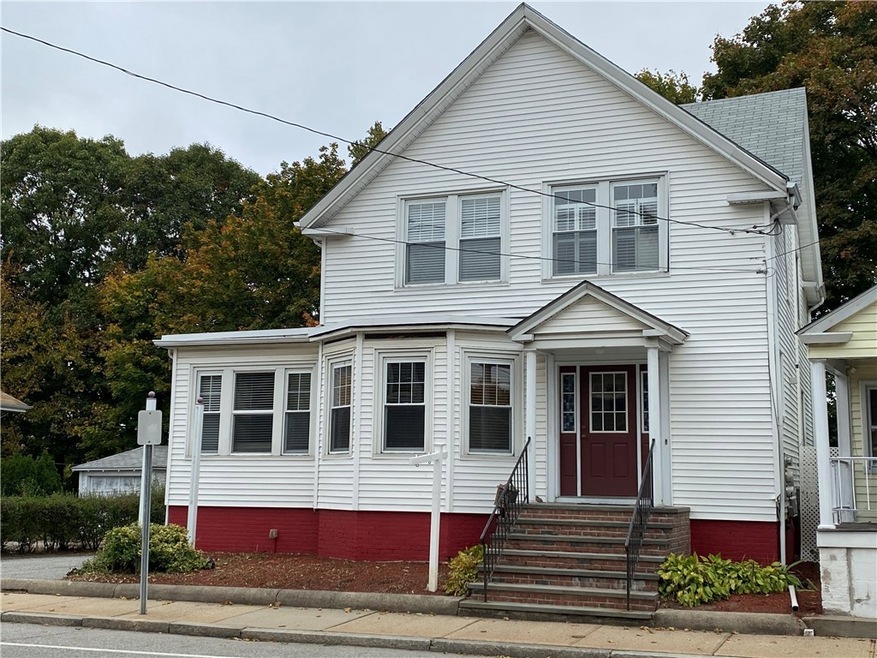 521 Park Ave, Cranston, RI 02910 - photo 1