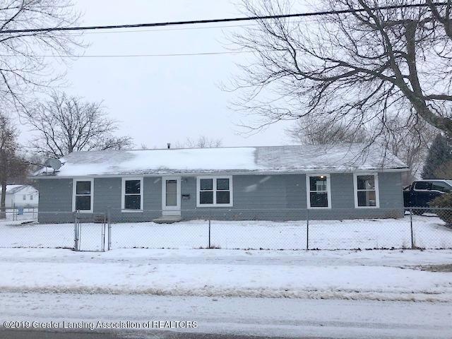 3301 Lawdor Rd, Lansing, MI 48911 - photo 1