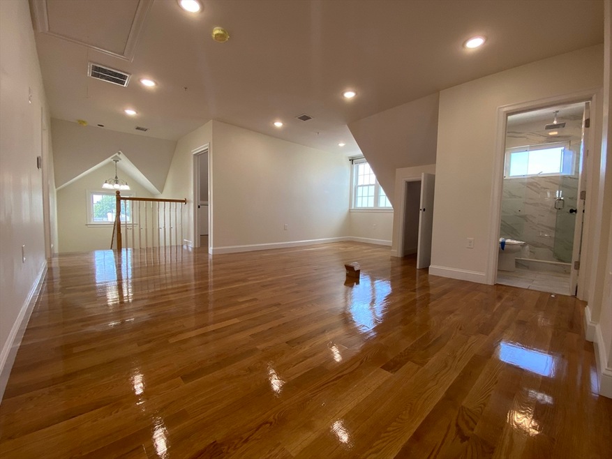 69 Appleton St unit 3, Quincy, MA 02171 - photo 1