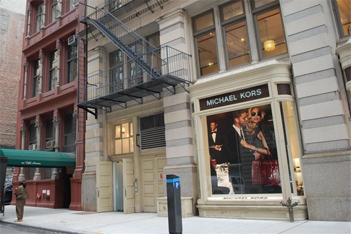 unlisted-address, New York, NY 10003 - photo 1