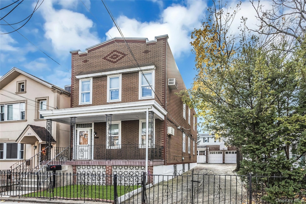 61-22 56th Dr, Flushing, NY 11378 - photo 1