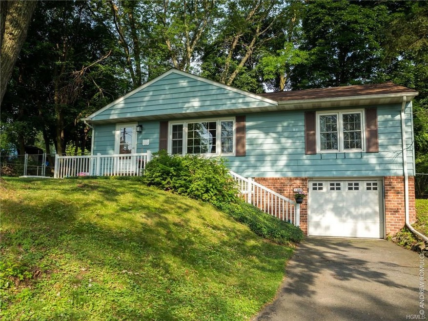 2 Hob St, Newburgh, NY 12550 - photo 1