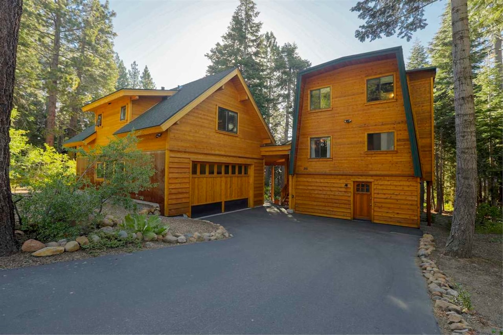 Sold $1,495,000 • Co-Listing Agent