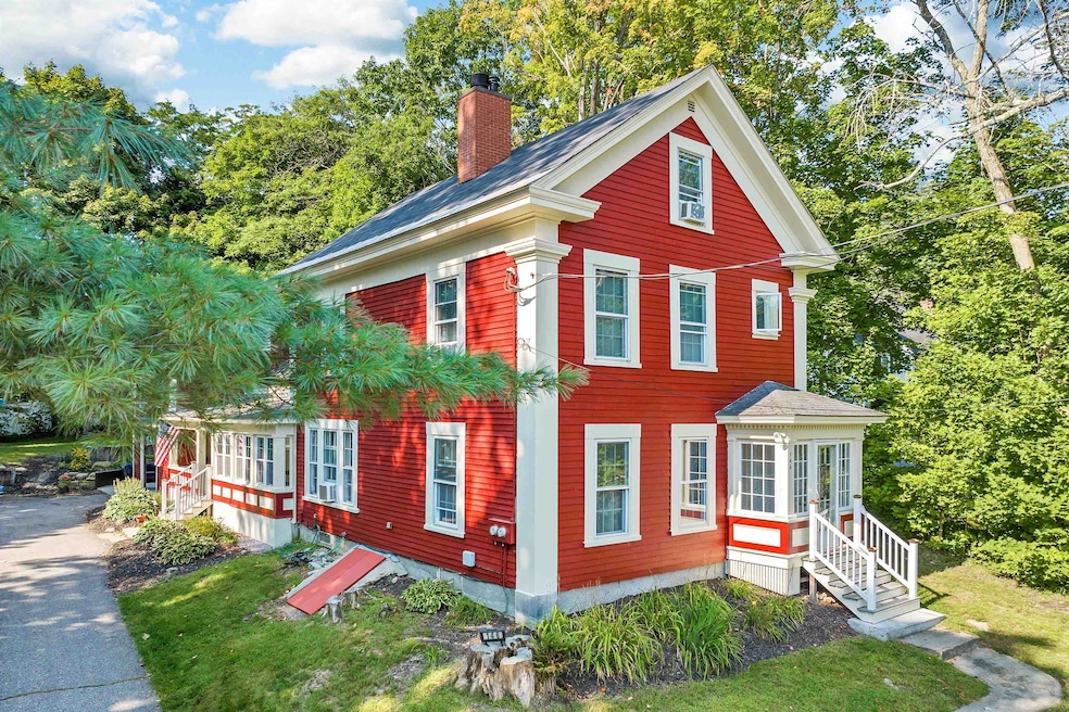 146 N Main St, Wolfeboro, NH 03894 - photo 1