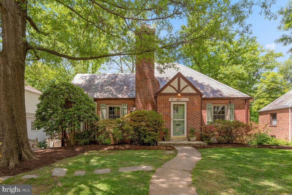 427 Pershing Dr, Silver Spring, MD 20910 - photo 1