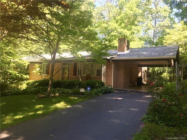 113 Atwood Dr, Hendersonville, NC 28792 - photo 1