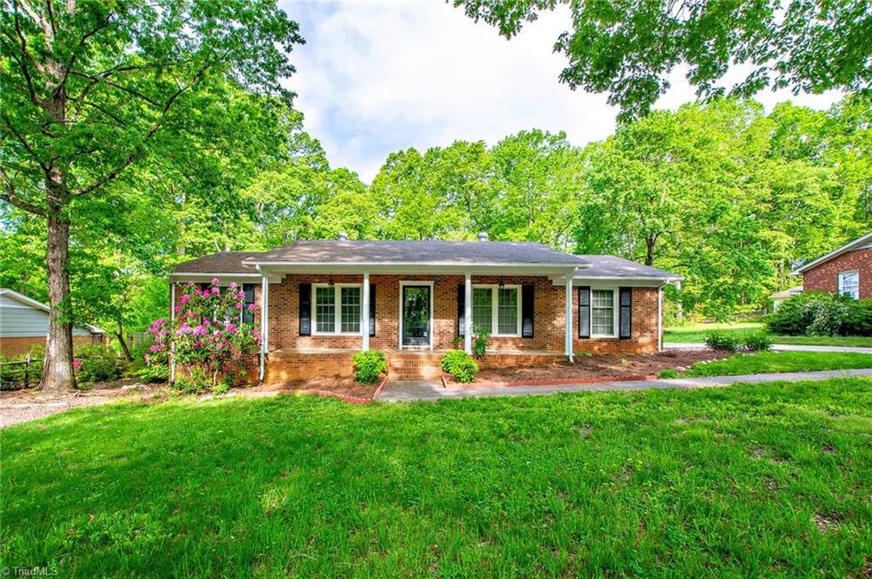 634 Eastwood Dr, Asheboro, NC 27205 - photo 1