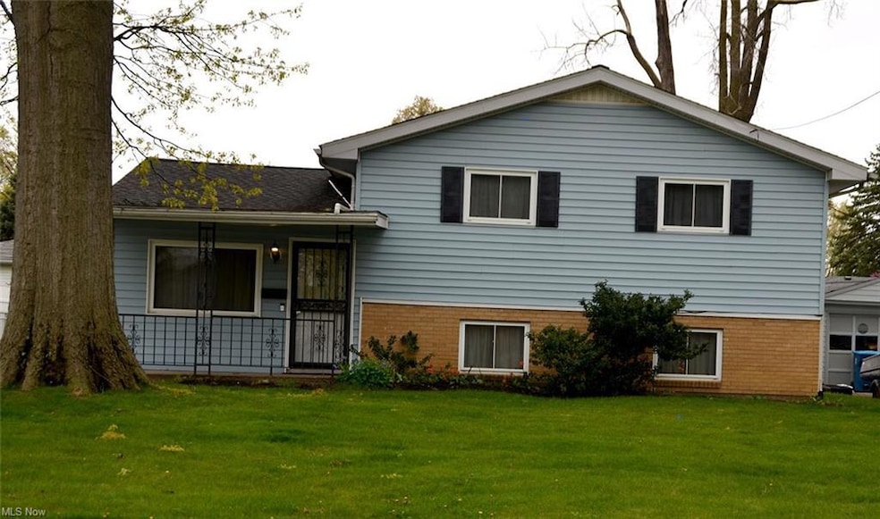 2046 E 41st St, Lorain, OH 44055 - photo 1