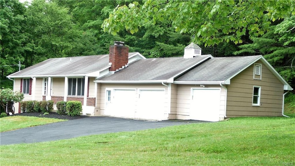 325 Prospect Hill Rd, Cuddebackville, NY 12729 - photo 1