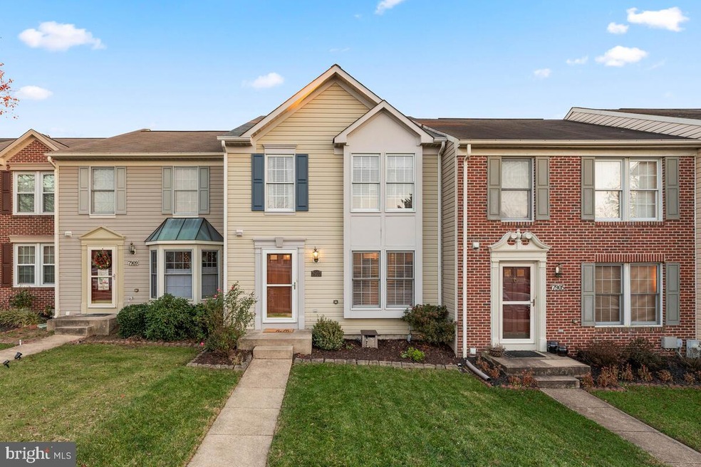 7907 Brightwind Ct, Ellicott City, MD 21043 - photo 1