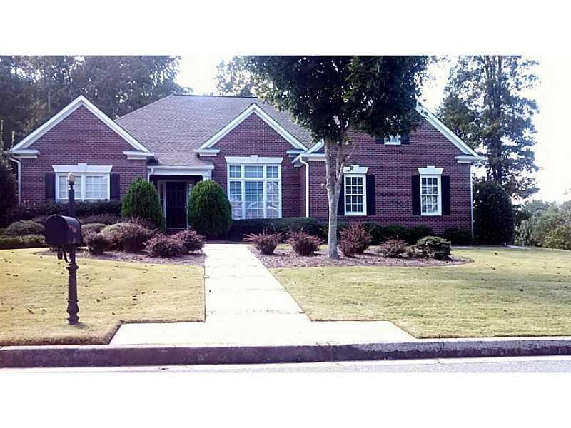 Exterior Front. RANCH ON FULL DAYLIGHT BASEMENT IN