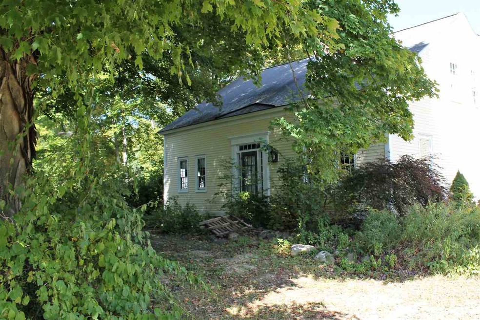 75 Swett Rd, Pittsfield, NH 03263 - photo 1