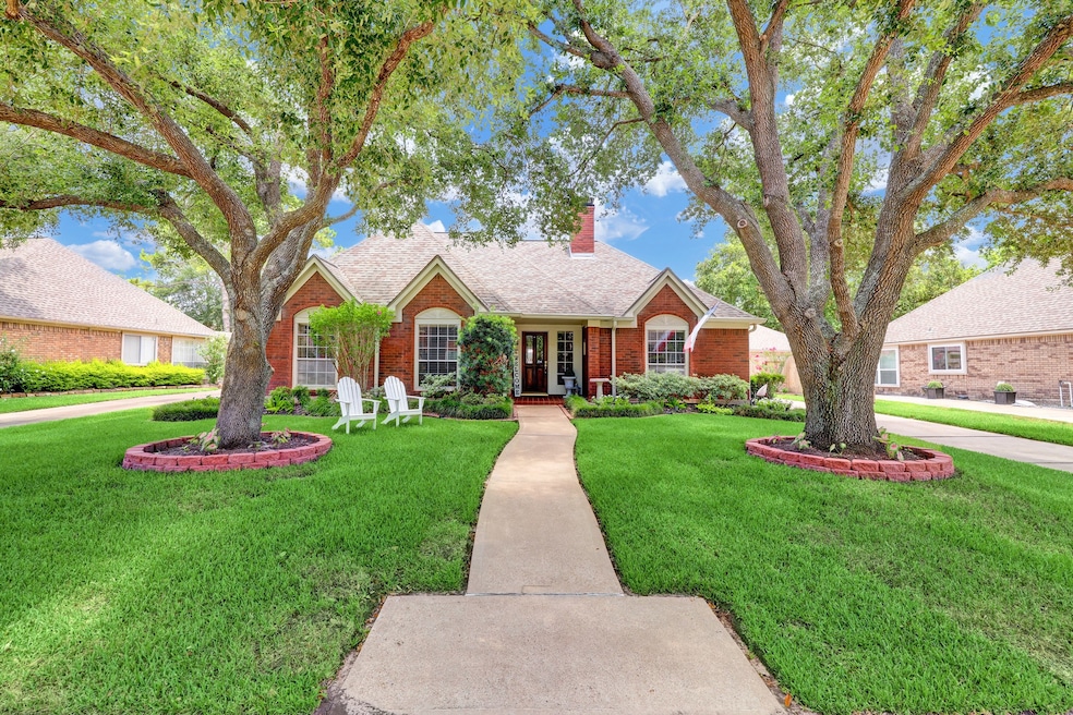 7406 Starbridge Dr, Houston, TX 77095 - photo 1