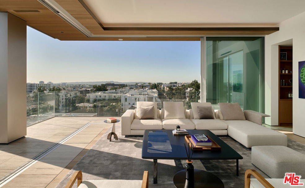 Sold $6,100,000 • Co-Listing Agent