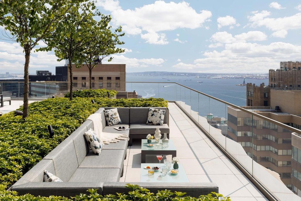 Sold $2,025,000 • Co-Listing Agent