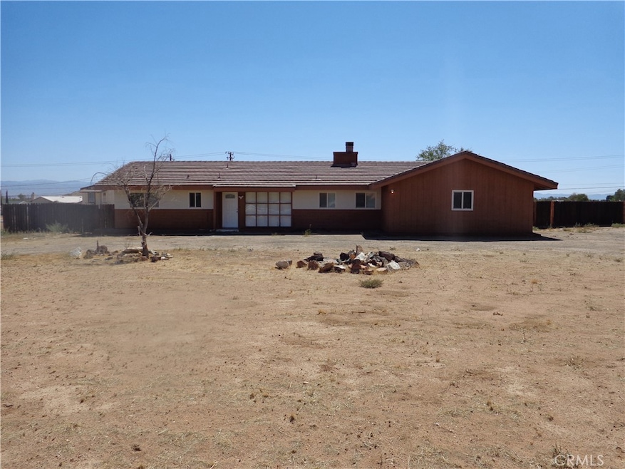 19993 Rimrock Rd, Apple Valley, CA 92307 - photo 1