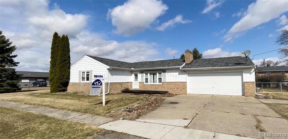 9443 Charron Dr, New Lothrop, MI 48460 - photo 1