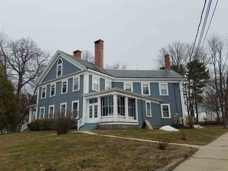 9 Chestnut St unit 1, Exeter, NH 03833 - photo 1