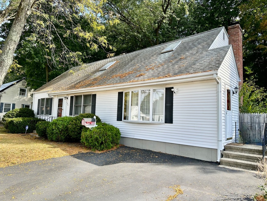 121 Blue Hills Ave, Hamden, CT 06514 - photo 1