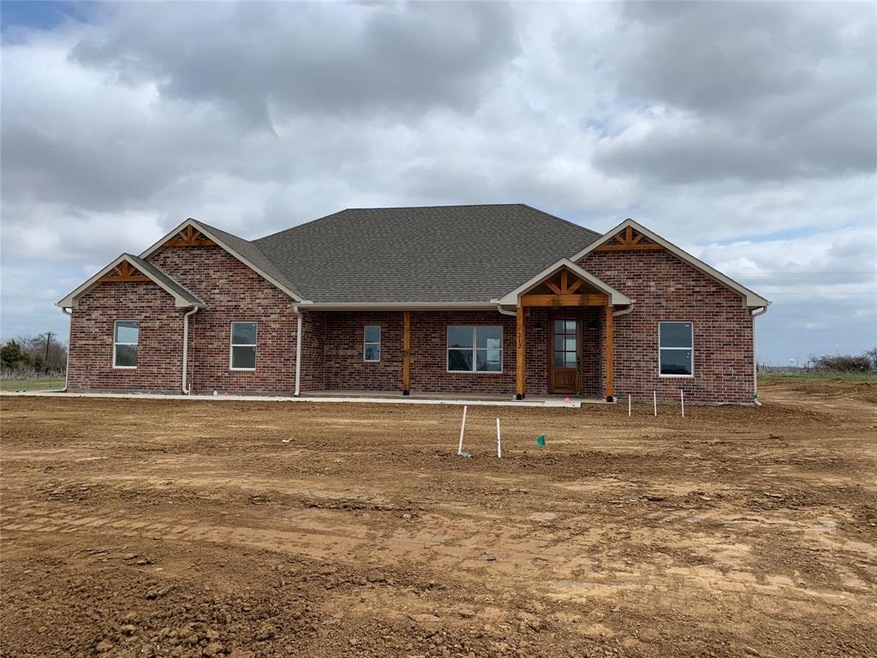 212 Chisolm Trail, Pottsboro, TX 75076 - photo 1
