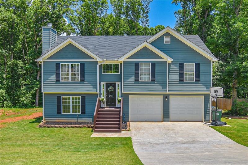 8724 Moss Hill Dr, Clermont, GA 30527 - photo 1