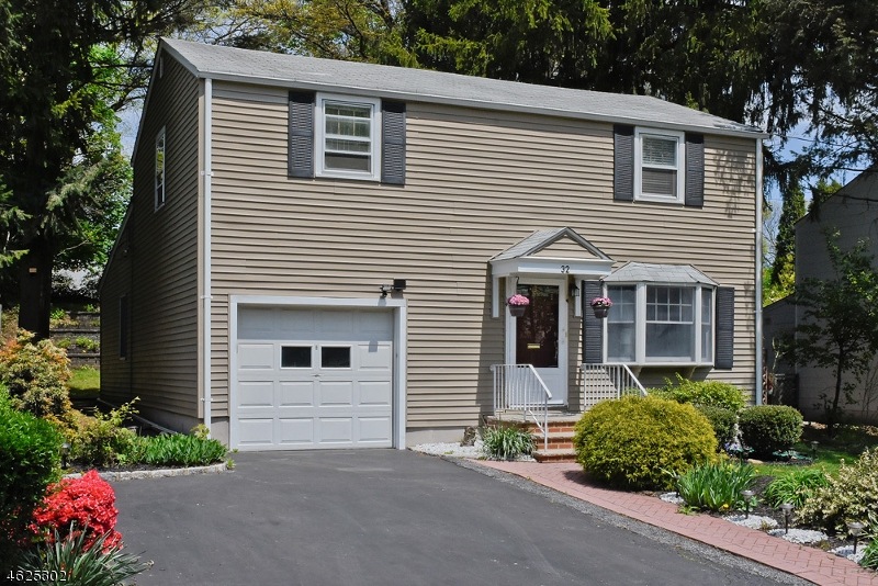 32 Lynwood Rd, Verona, NJ 07044 - photo 1