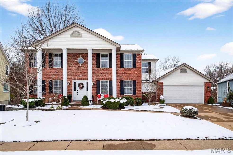 311 Beacon Point Ln, Grover, MO 63040 - photo 1