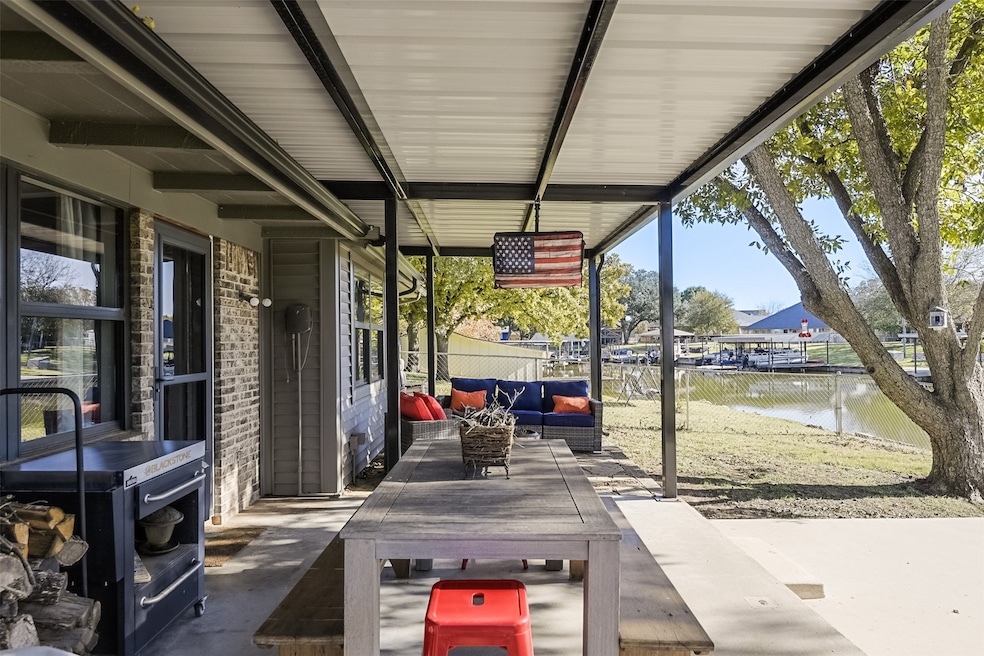 4109 Newport Bay Ct, Granbury, TX 76049 - photo 1