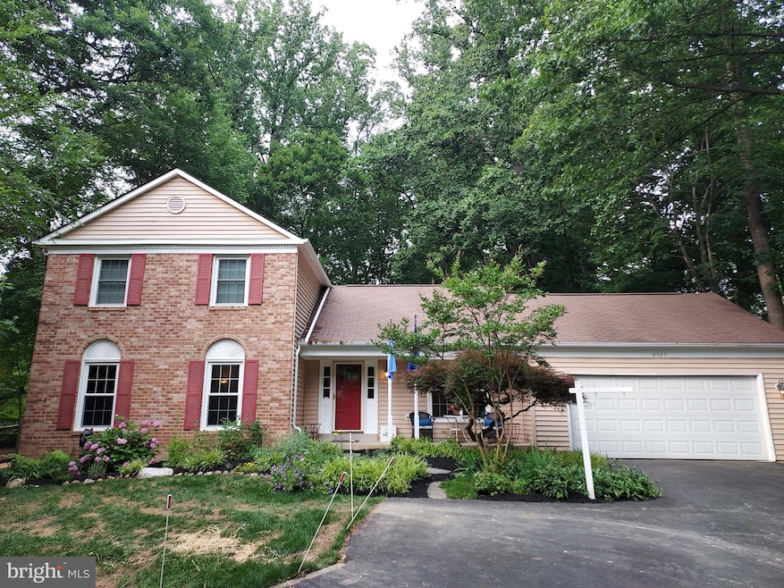 6507 Tiburon Ct, Springfield, VA 22152 - photo 1