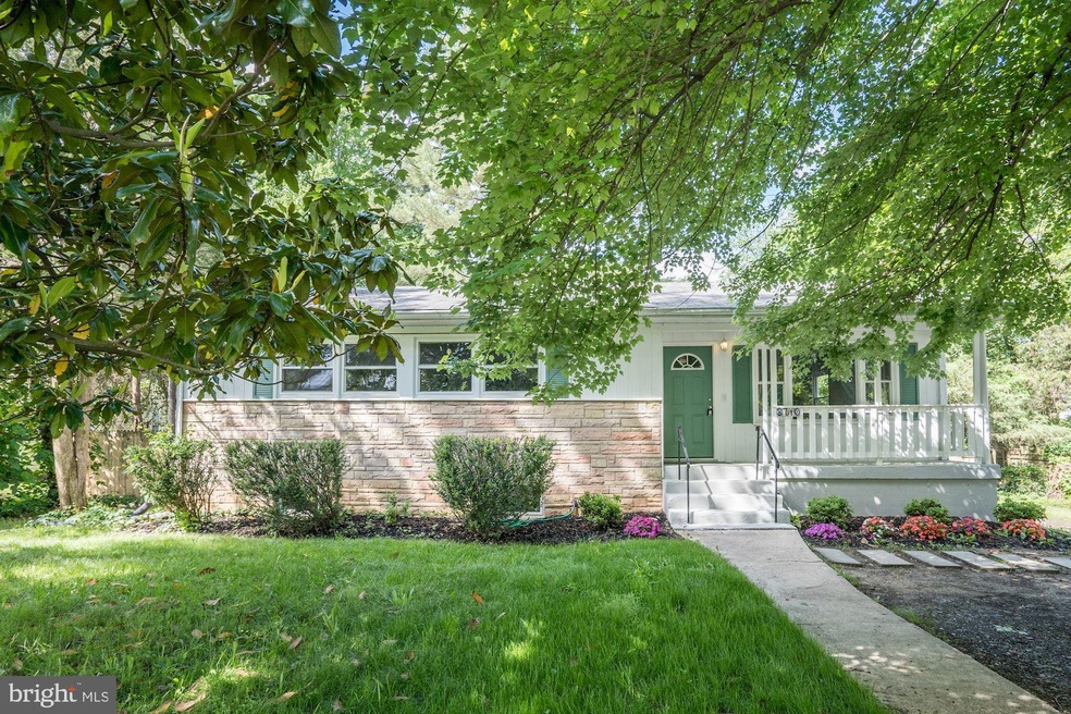 3710 Lacy Blvd, Falls Church, VA 22041 - photo 1