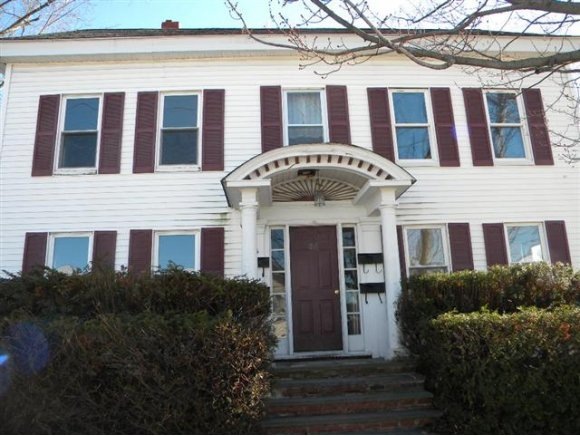 134 N Main St unit D, Rochester, NH 03867 - photo 1