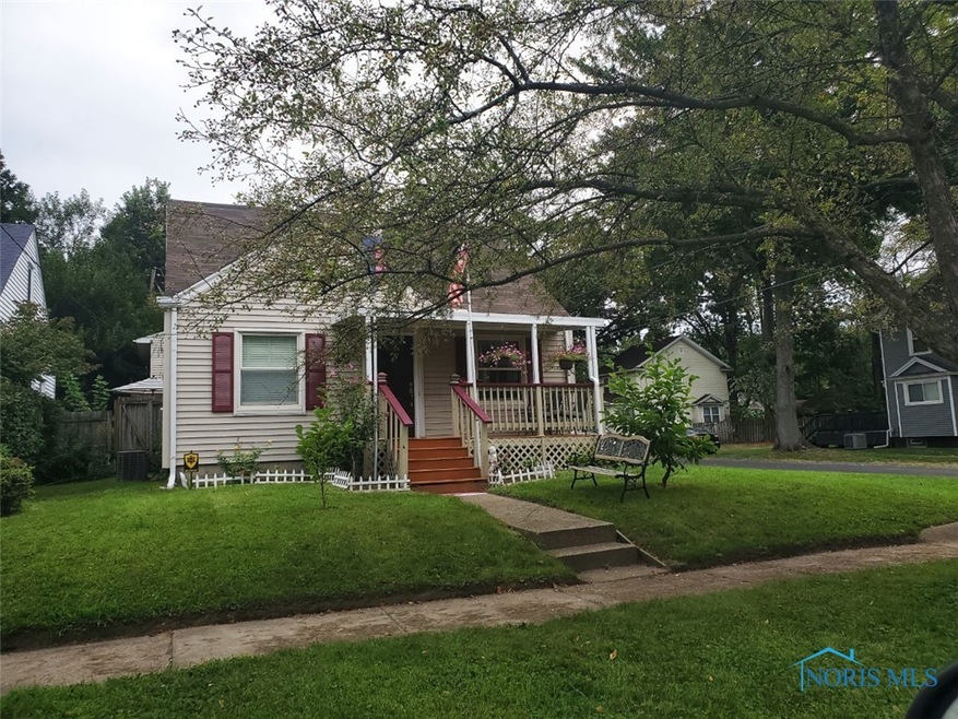 2102 Mansfield Rd, Toledo, OH 43613 - photo 1