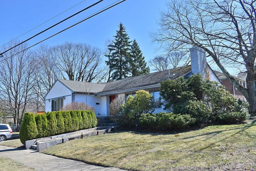 2 Brookway Rd, Providence, RI 02906 - photo 1