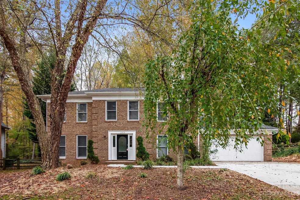 12425 Angel Oak Dr, Huntersville, NC 28078 - photo 1