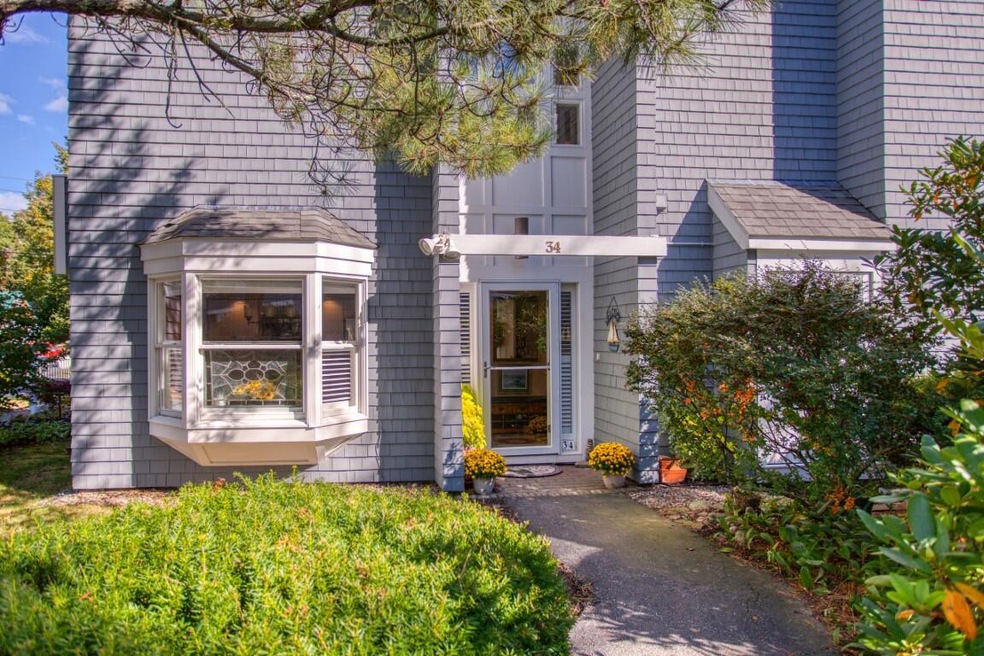 2 McFarland Point Dr unit 34, Boothbay Harbor, ME 04538 - photo 1