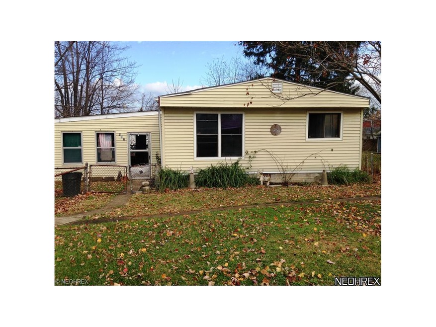 483 W Liberty St, Geneva, OH 44041 - photo 1