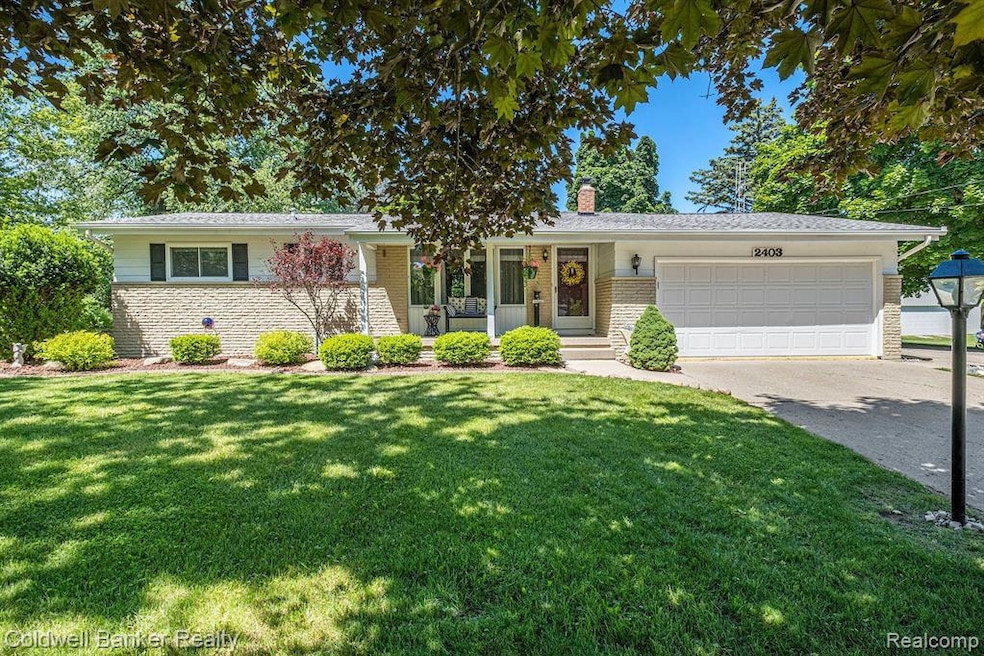 2403 N Mckinley Rd, Flushing, MI 48433 - photo 1