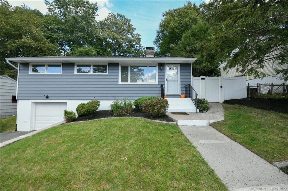 90 Oldham Ave, Waterbury, CT 06705 - photo 1