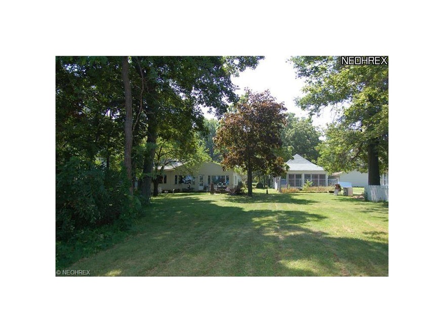 5475 E Lake Rd, Sheffield Lake, OH 44054 - photo 1