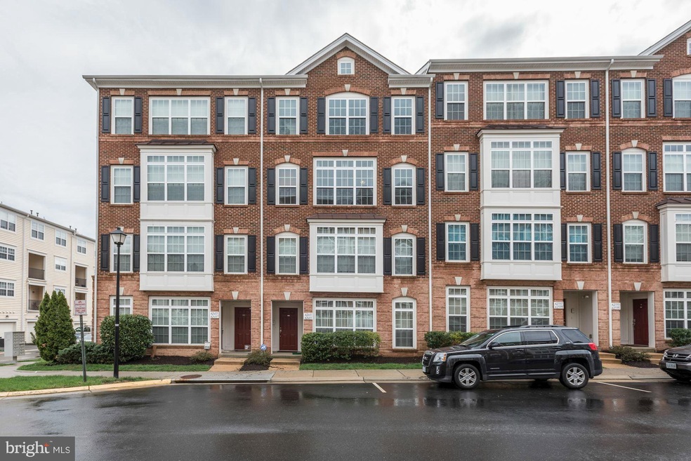 42603 Cardinal Trace Terrace, Ashburn, VA 20148 - photo 1