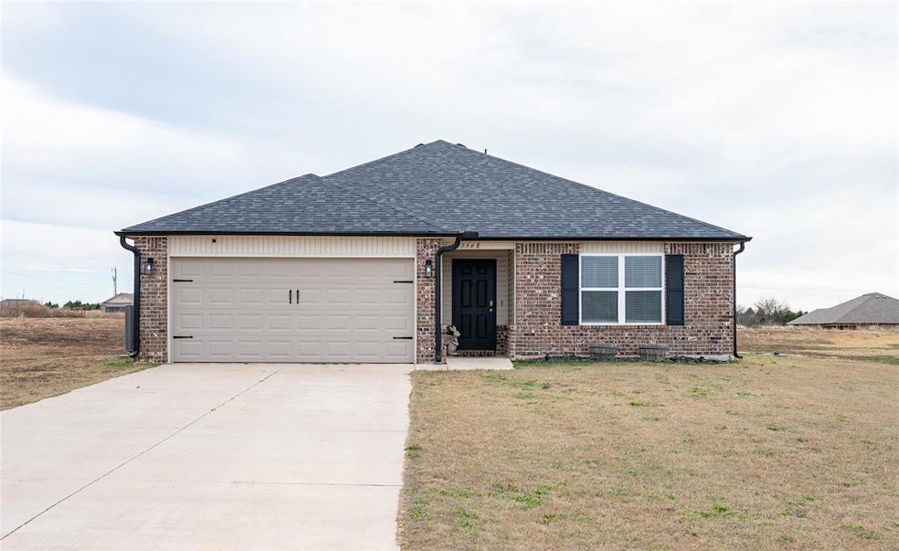 5568 Bent Creek Rd, Shawnee, OK 74804 - photo 1